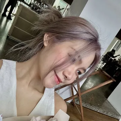 Angeline K 郭 profile