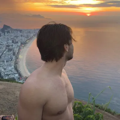 A N G E L V E G A S profile