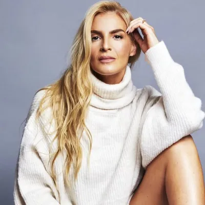 Angie Taddei | Cantante & TV Host profile