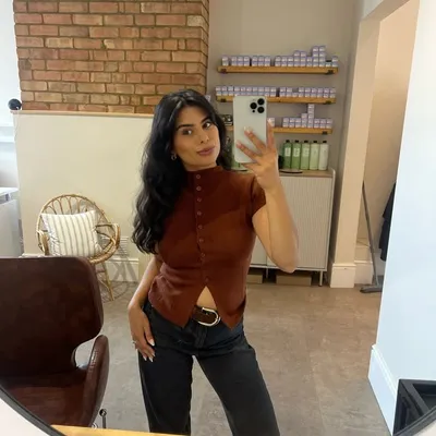 Anisha Godhaniya profile