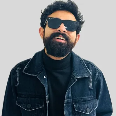 Anik Wadhwa profile