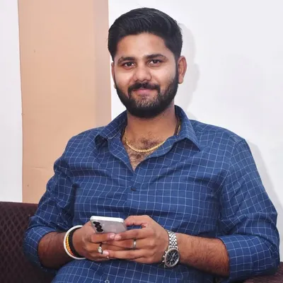 ꫝɴɪᴋᴇᴛ Ꮢꫝɪ (जिला उपाध्यक्ष) profile