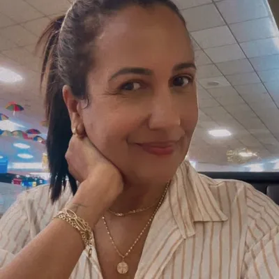 Aninha Marques profile