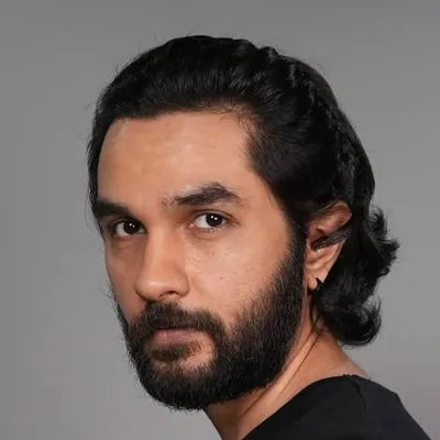 Anirudh Bhola profile