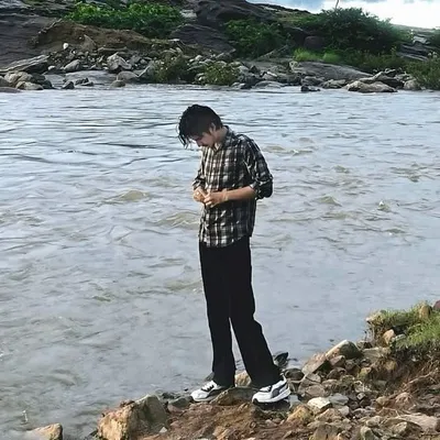 A N I R U D H profile