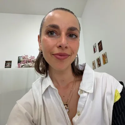 anisha sisodia profile