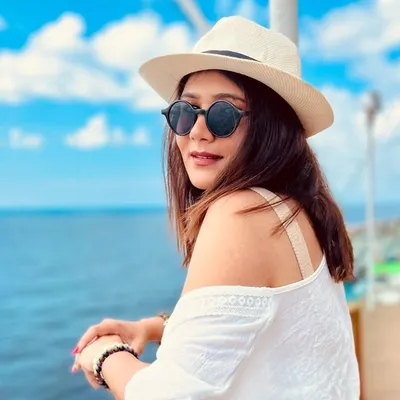 Anissha Kapoor profile