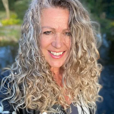 Anita Taks profile