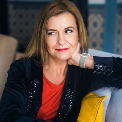 Anita Veszeli profile