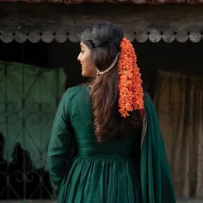 நிலா🌜 profile