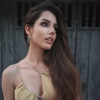 Anna St profile