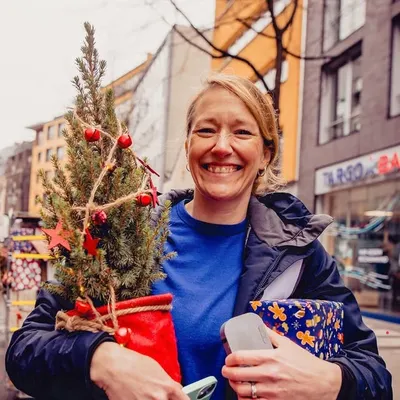 Anja Warncke profile