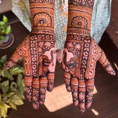 Anjali Doshi's Mehendi Art profile