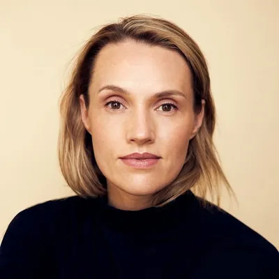 Anna Hofbauer profile