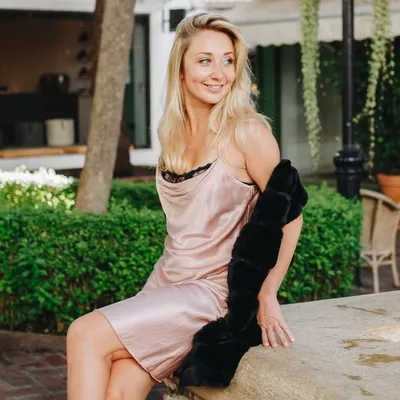 Anna Kovalchenko|L’Essenziale profile