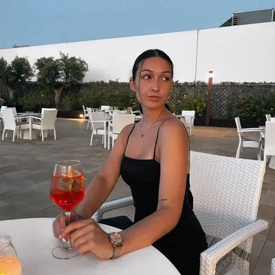 Anna Furtos profile