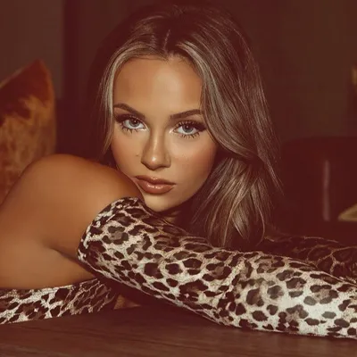 Anna Jay⭐️ profile