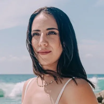 ANA CARDONA profile