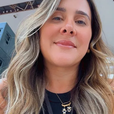 Anne Campos De Luca profile