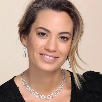 Anne-Laure Bonnet profile