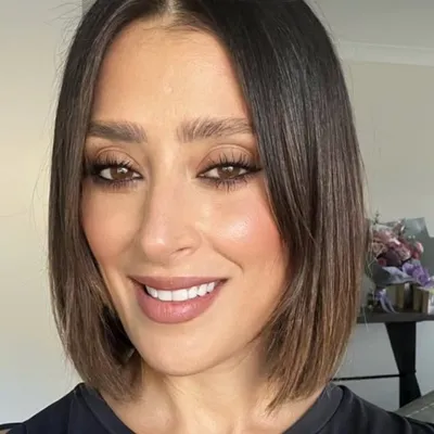 ANN HASSARATI MAKEUP profile