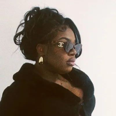 ANNIE DRéA profile