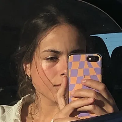 Anna Mendiola profile