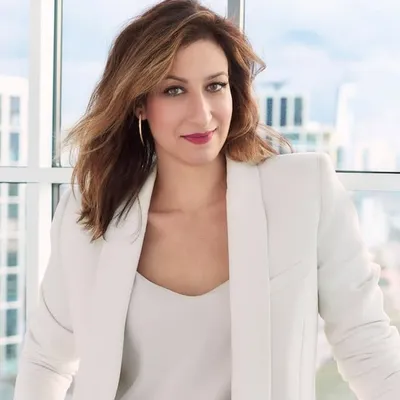 Ann Shoket profile