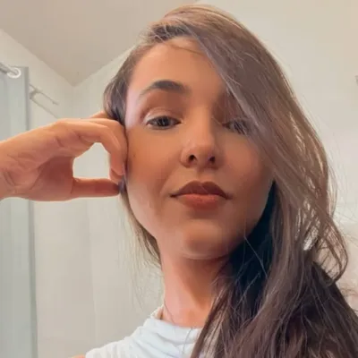 Anny Adrielle profile