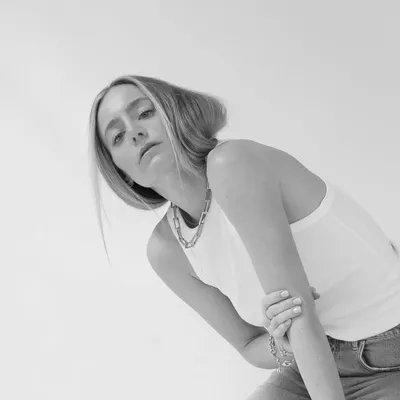 Anouk Delphine profile