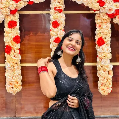 ✨__Anshika__💫 profile