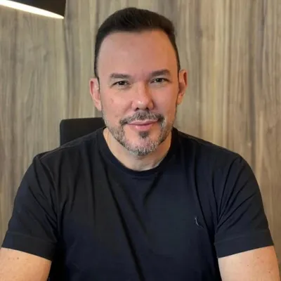 Antonio Bomfim Avertano Rocha profile
