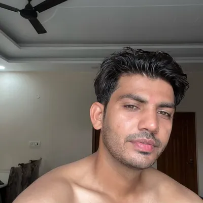 BHATI JI ๐ฉ profile