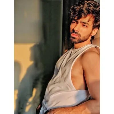 Anujj Anil Sharrma profile