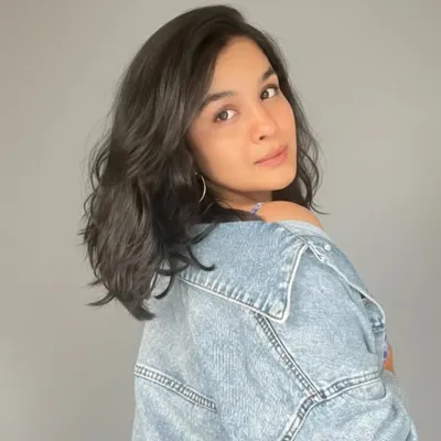 Anupriyaa Caroli profile