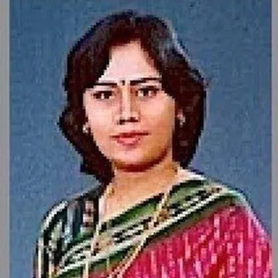Dr Anuradha Singh profile