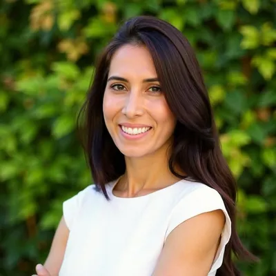 Maria Julia Rosa | Nutricionista Vegana profile
