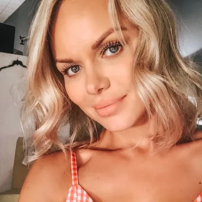 Anya Monzikova profile
