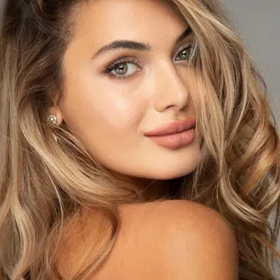 Anna Mudrik profile