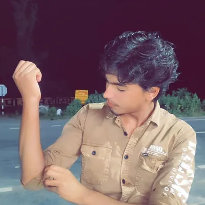 अंज़र!🤍🌸/انظر profile