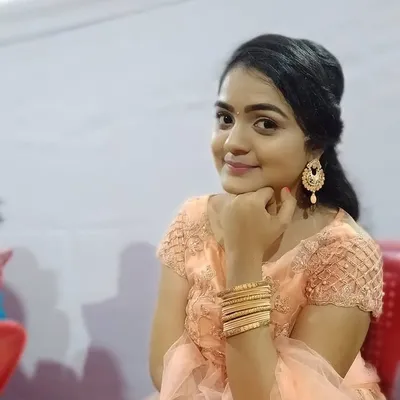 Aparna mhatre profile