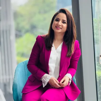 Aparnaa Moazzam | KhabarWali profile