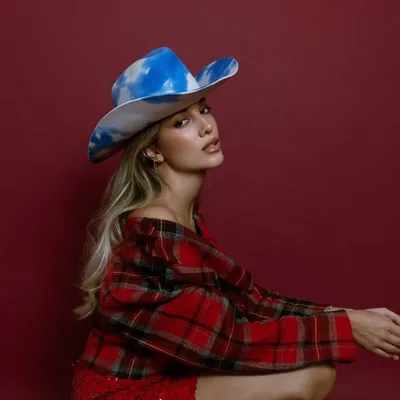 April Ivy profile