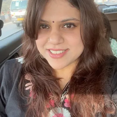 Apurva saxena profile