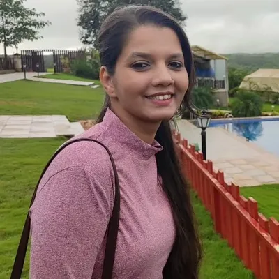 Aqsa Akbani Siddiqui profile