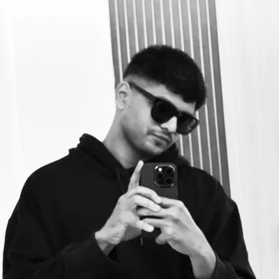 ๐๐๐ฟ๐ผ๐ ๐๐ผ๐๐๐ผ profile