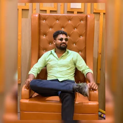 Jay Yogeshkumar Patel profile