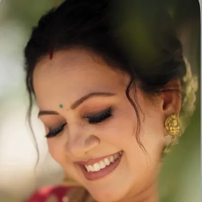 Archana Chandhoke Official