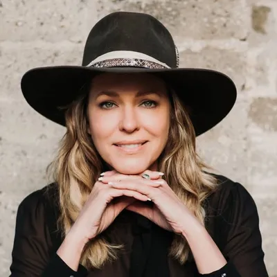 Ari Zucker profile