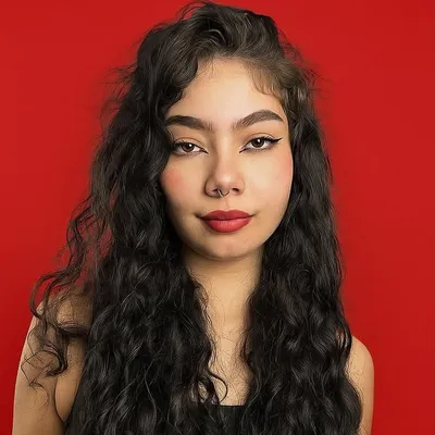 Ariadne Teruya profile